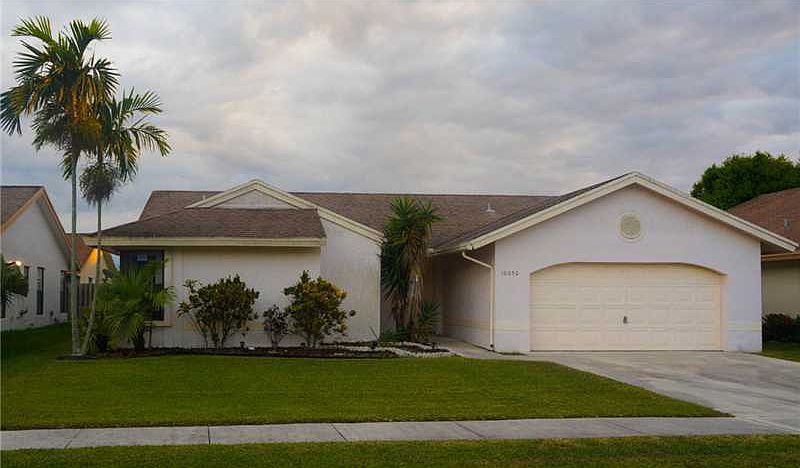 1st image of 10650 NW 32nd St