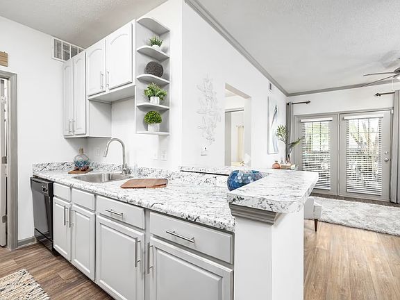 4th image of 5110 Garrard Ave #1434