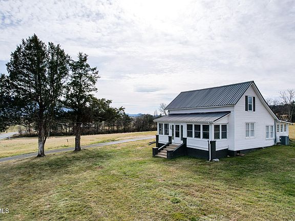 5th image of 150 Camp Creek Rd