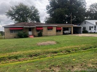 319 N Main St, Cardwell, MO 63829