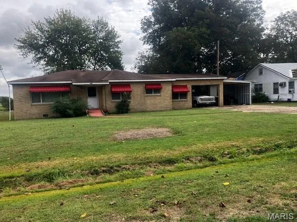 319 N Main St, Cardwell, MO 63829