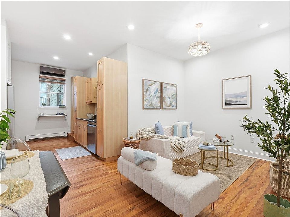 1st image of 321 Bloomfield St APT 2