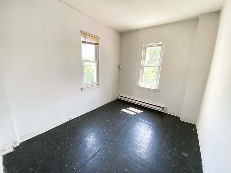 248 E Cambria St #2 — Photo 2