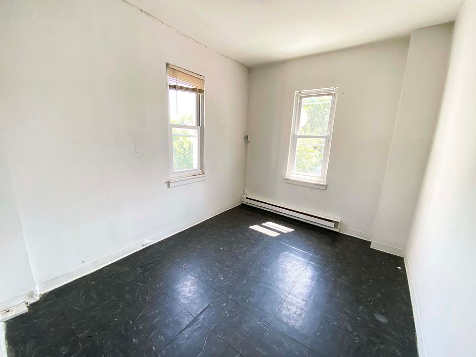 1st image of 248 E Cambria St Floor 2