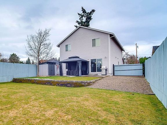 4th image of 1487 Ridge Way