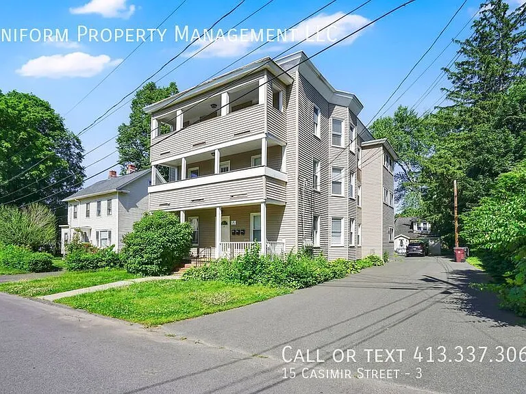 15 Casimir St #3 — Photo 3