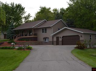 21420 598th Ave, Eagle Lake, MN 56024