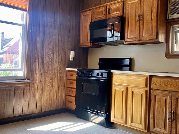 5th image of 103 Beach St #2
