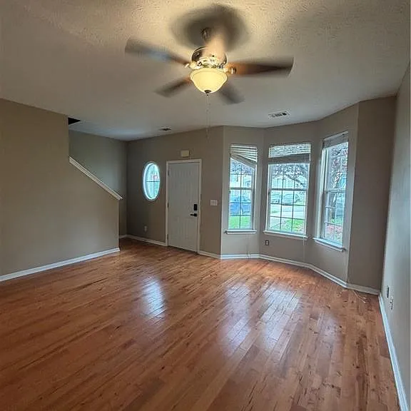 92 Timber Ridge Dr — Photo 3
