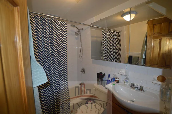 Rented by City Stop Realty | media 28