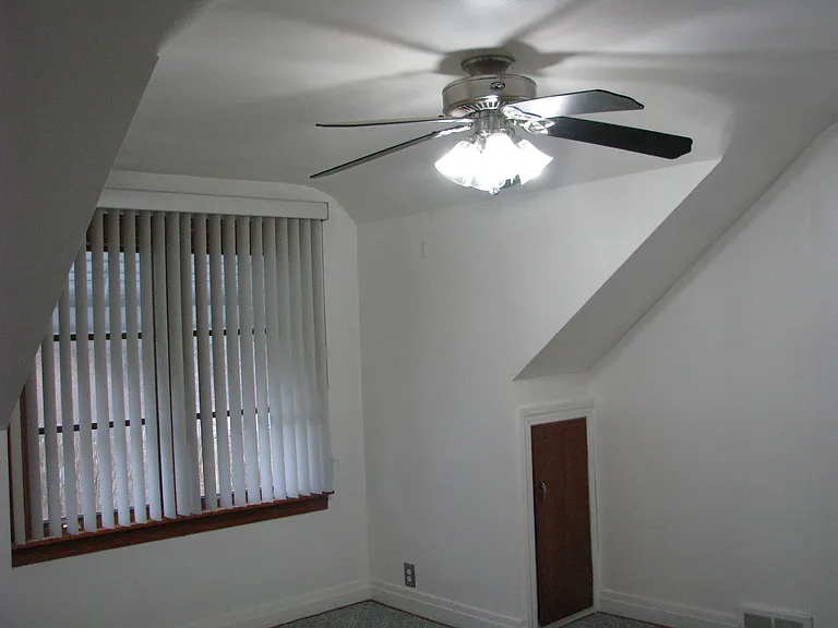 5330 Seneca St — Photo 22