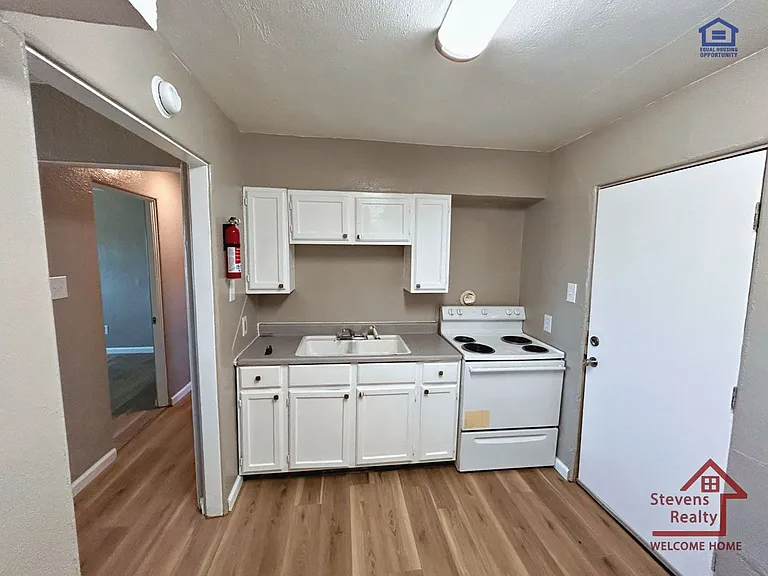 2323 NW Bell Ave — Photo 8