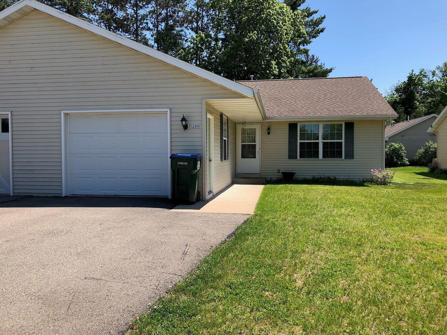 209 E Center St, Wautoma, WI 54982 Zillow
