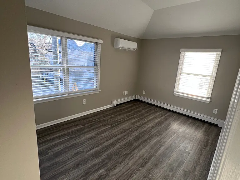 441 Manville Rd #4 — Photo 2