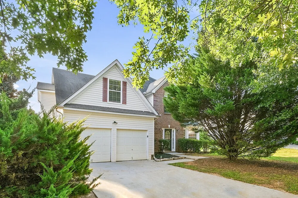 4 bed, 2.5 bath, 2964 sqft, $2,310 — Photo 4