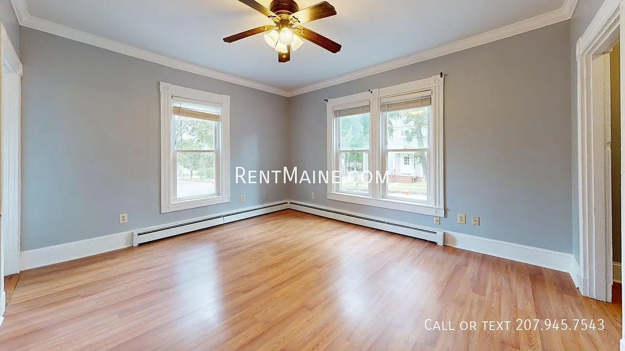 2 bed, 1.5 bath, 1200 sqft, $1,400 — Photo 3