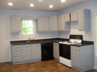 516 W Washington St, Saint James, MO 65559