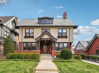 2518 N Terrace Ave, Milwaukee, WI 53211