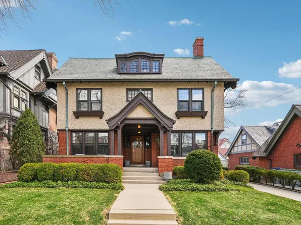 2518 North Terrace AVENUE, Milwaukee, WI 53211