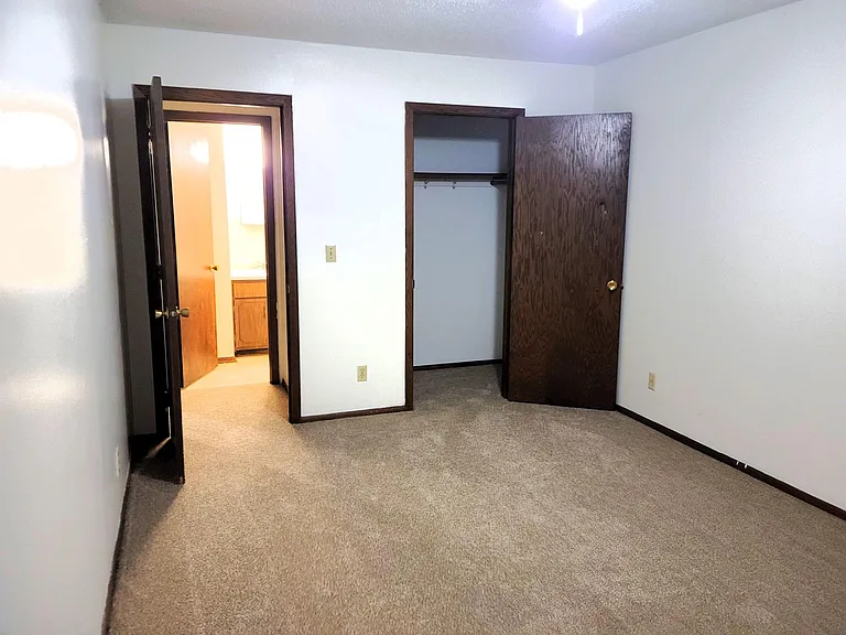 226 N Jefferson St #6 — Photo 7