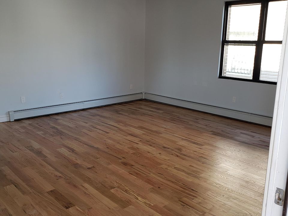 1st image of 6917 Burchell Ave