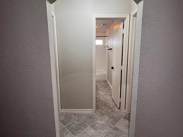 5818 Toddington Rd — Photo 4