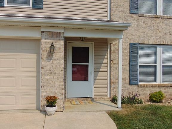 3rd image of 668 Matthew St