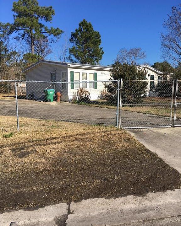 1st image of 14434 Whitney Dr