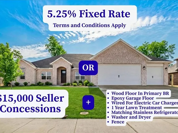 1311 Greyback Ln, Centerton, AR 72719