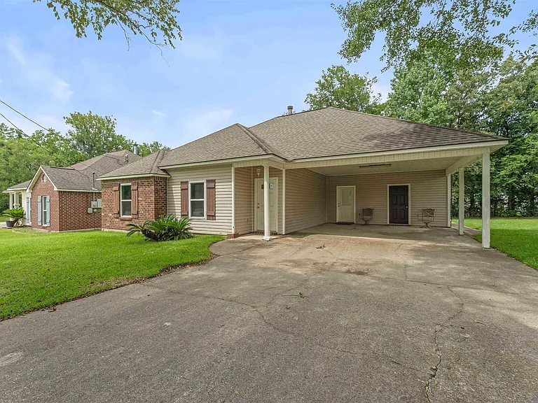 18606 Perkins Oak Rd — Photo 2