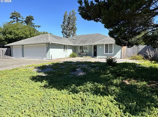 2175 23rd St, Florence, OR 97439