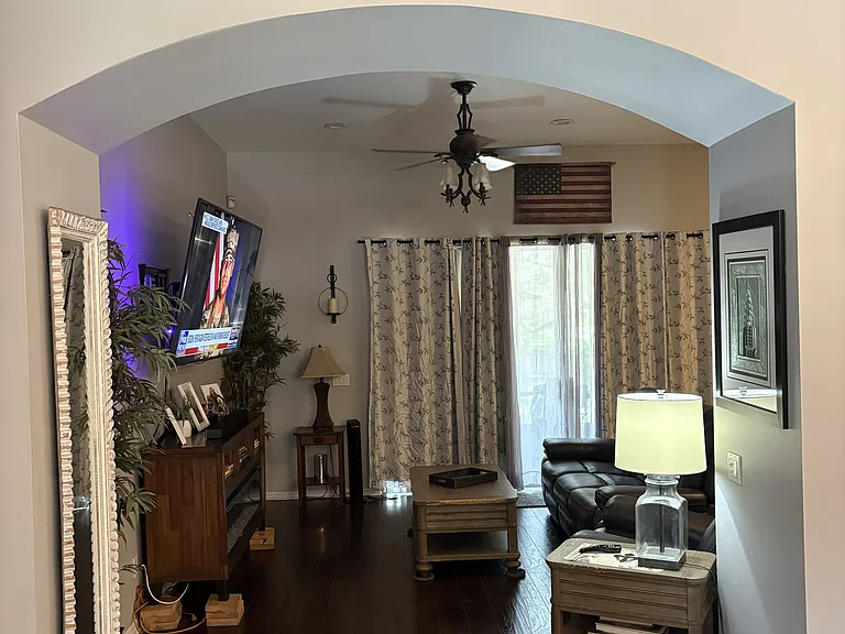 3065 E Floral Way — Photo 5