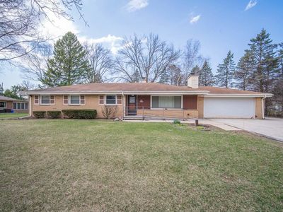 W228N4043 Crescent Dr, Pewaukee, WI, 53072