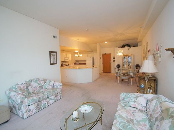 5th image of 2020 Saint Regis Dr APT 601