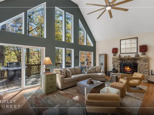 151 Rhododendron Court, Sapphire, NC 28774