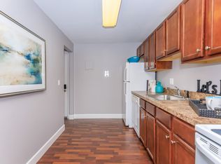 177 Greystone Ln #14913, Rochester, NY 14618