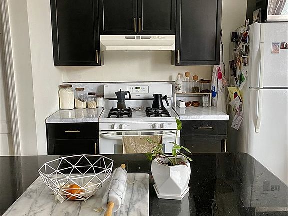 4th image of 569 Jersey Ave #1