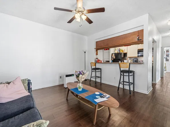912 W 22nd St APT 305, Austin, TX 78705