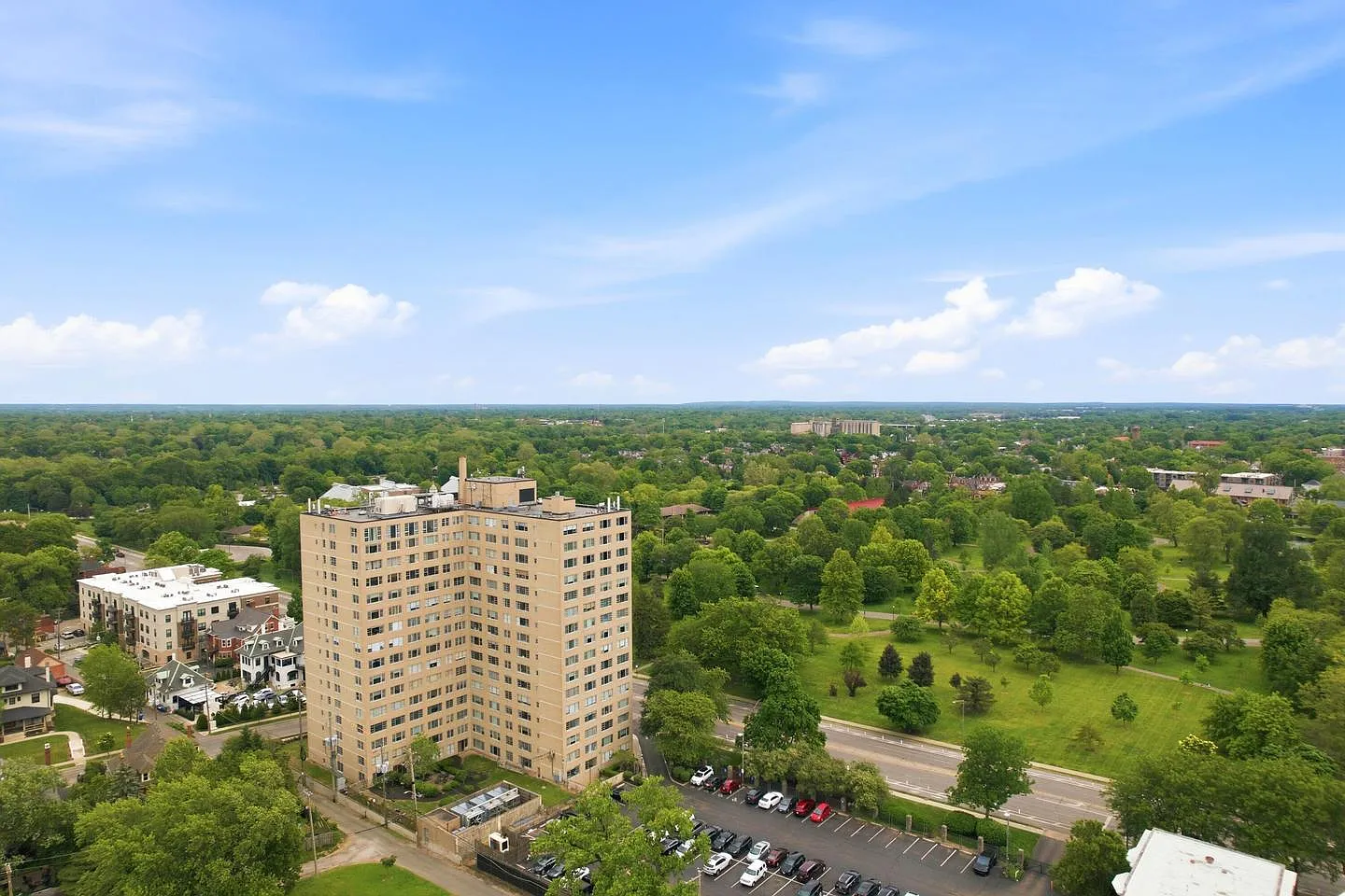 2 bed, 1182 sqft, $1,795 — Photo 3