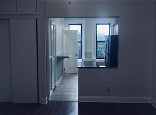 1865 Cornelia St, Ridgewood, NY 11385