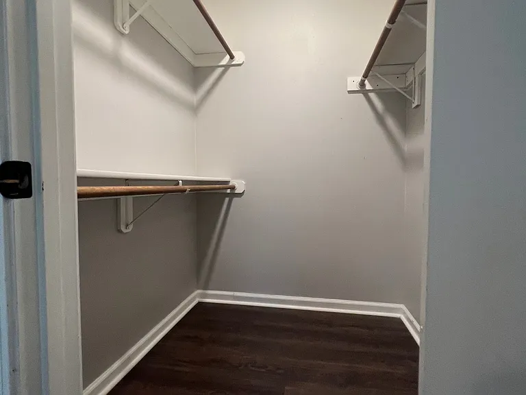 1011 Green Valley Dr — Photo 12