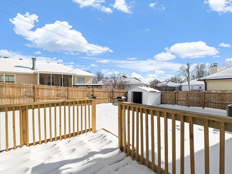 826 S Hickory Ln — Photo 15
