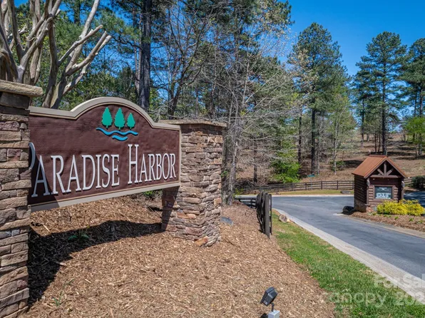 1236 Boardwalk Dr, Connelly Springs, NC 28612