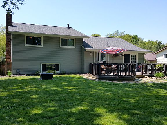 5th image of 15641 Creekwood Ln