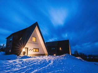 10 Parmachenee Rd UNIT 10, Rangeley, ME 04970