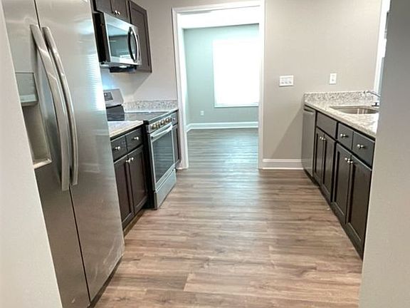 5th image of 8699 White Horse Rd #206