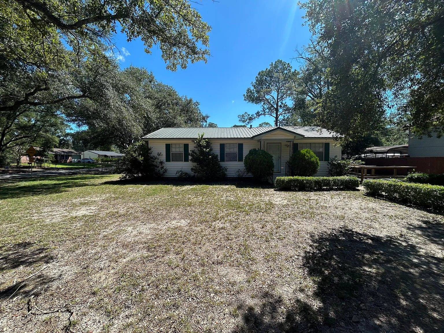 3 bed, 1080 sqft, $1,095 — Photo 1