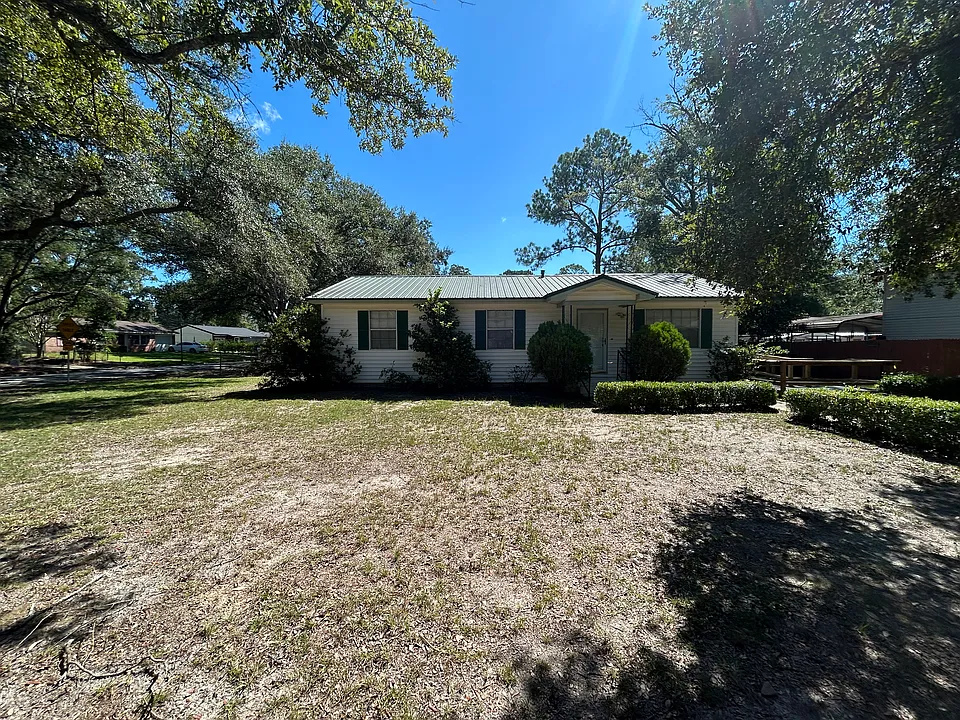 328 Independence Dr