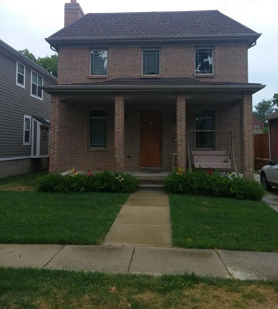799 N Holbrook St — Photo 1