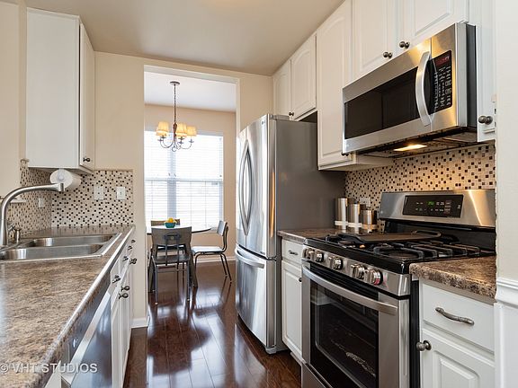 2nd image of 2821 White Thorn Cir